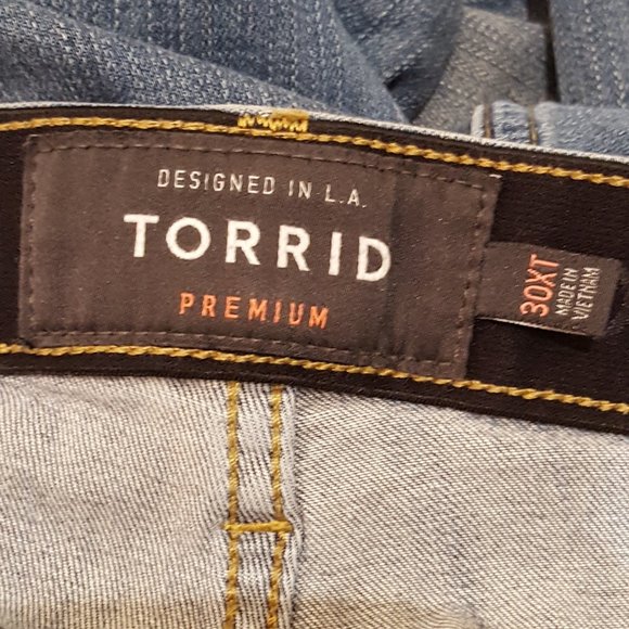 Torrid Premium Sky High Skinny Jeans with Button Fly Size 30XT - Picture 12 of 16